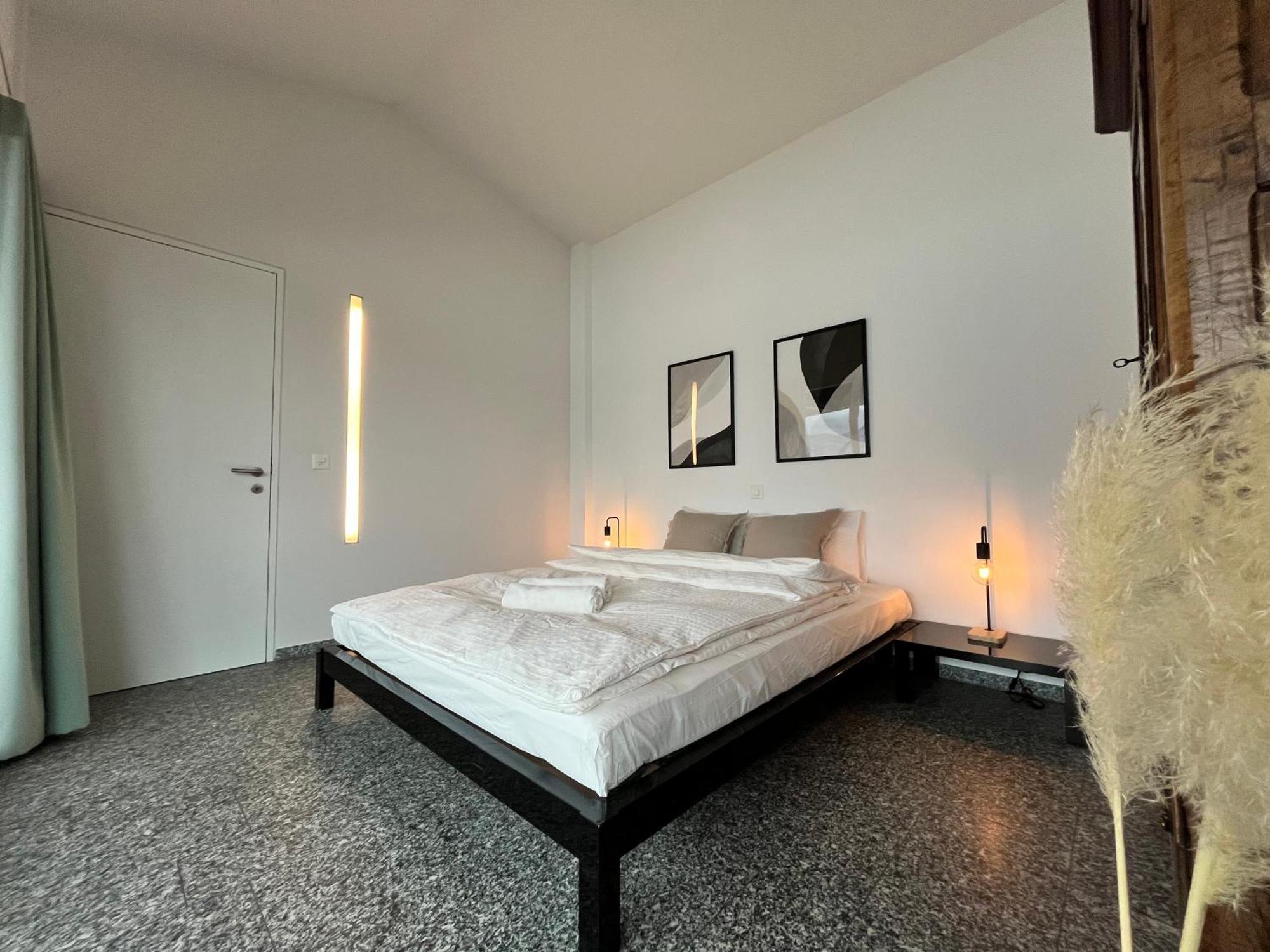 Wohnung Mit Grossartiger Seesicht Und Balkon Spiez Exterior photo